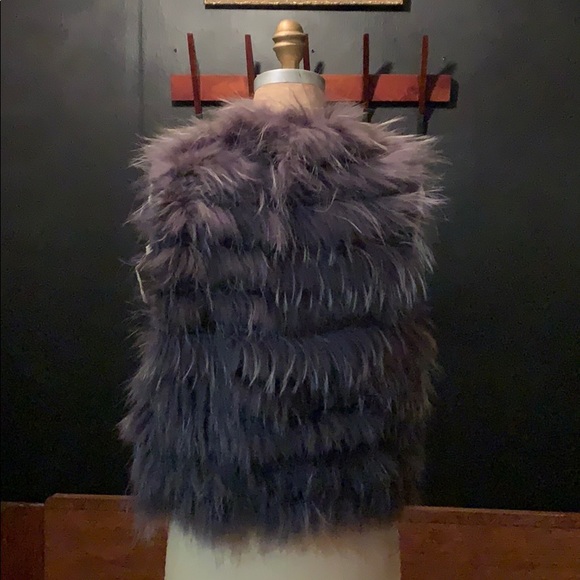 Alice + Olivia Woven fur vest - Picture 3 of 6